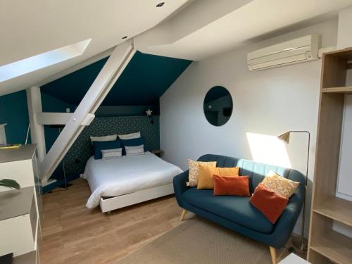 Bordeaux Golden Triangle Apartment | Le Seven