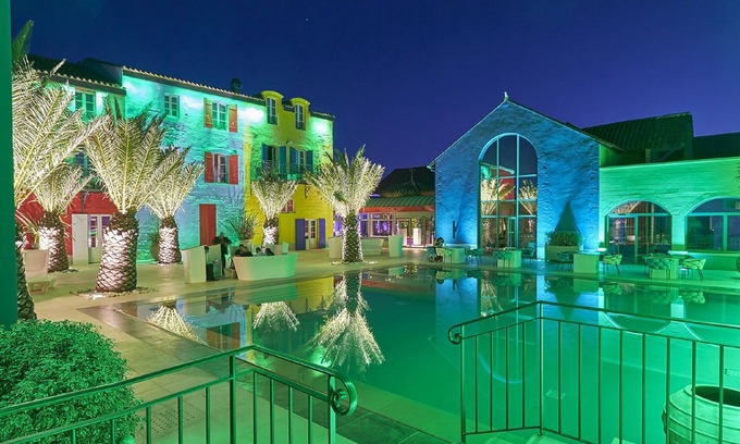 Saint-Sylvestre-sur-Lot Hotel | Le Stelsia