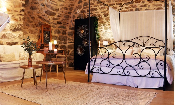 Entraygues-sur-Truyere Cottage | Le Studio: Charming cottage in Aveyron in the heart of the Lot valley
