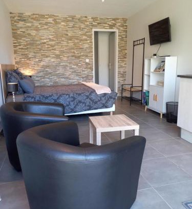 Montmorency-Beaufort Apartment | "Le Studio" climatisation Parking Privé Restauration Proche des lacs