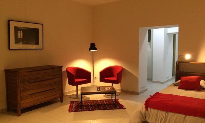 Auriac-sur-Vendinelle Apartment | Le Studio du Château