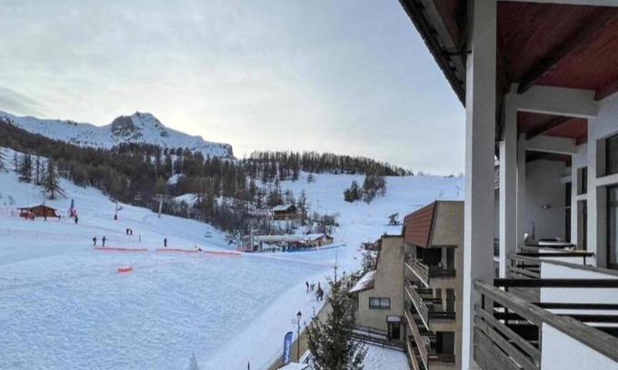 Enchastrayes Apartment | Le Super Refuge de L'ecureuil