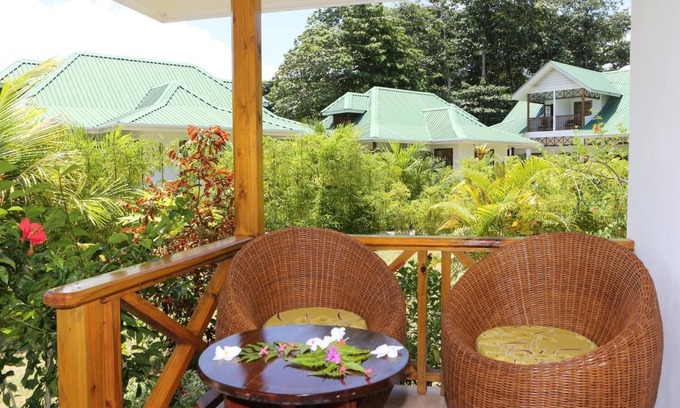 La Digue House | Le surmer self catering chalets