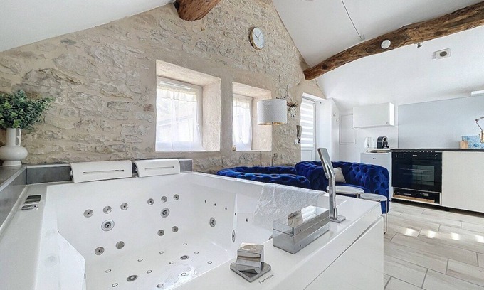 Talant Apartment | Le Talantueux - Balneotherapy in a peaceful setting