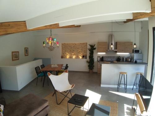 Maraussan Apartment | Le Tire Bouchon