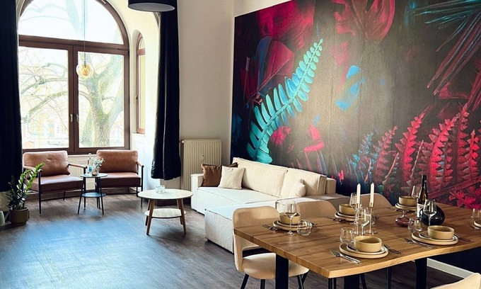 Mitte Apartment | LE Vacation Arena, kitchen, parking, balcony, Netflix, free TV