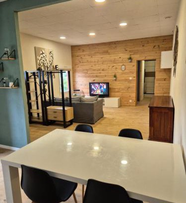 Novillard Apartment | Le vinaurol