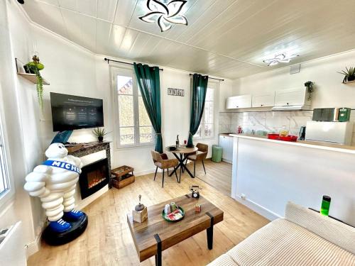 Pont-sur-Yonne Apartment | Le Vintage, centre, parking gratuit