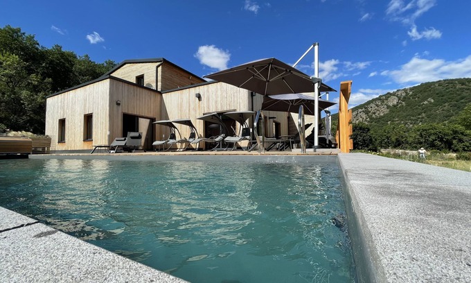 Torsiac House | Le Volcans des Sens
