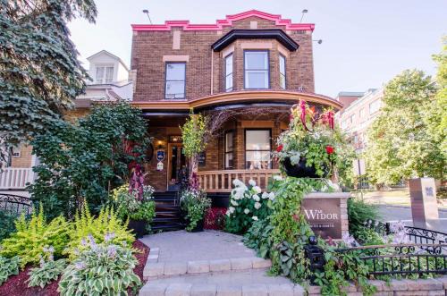 Montcalm Bed & Breakfast | Le Widor