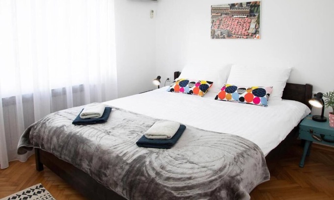 Zagreb Apartment | Lea and Maks's City Apartment URBAN STAY