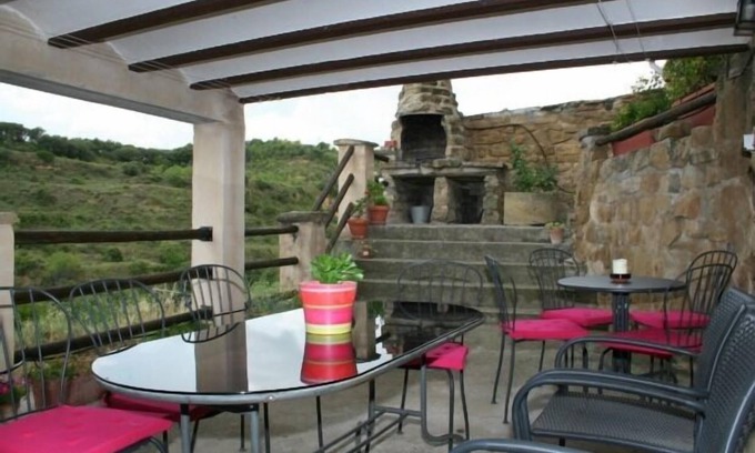 Murillo de Gallego Cottage | Leandrón House for 11 people