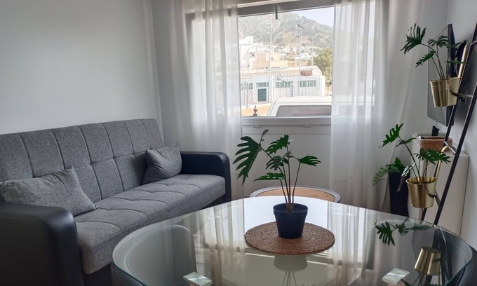 Facinas Apartment | Lebana Plaza Darío Apartment