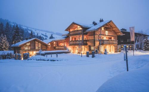 Lech am Arlberg Ski Chalet | Lech Lodge - LEGENDARY