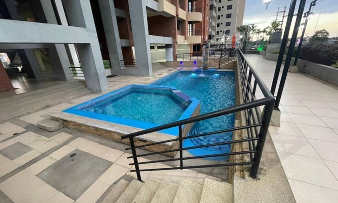 Lecheria Apartment | Lechería, 3 hab , Piscina, 144mts², Playas