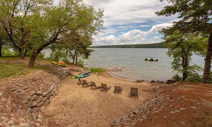 Walker Cabin | Leech Lake Cabin / Modern, Clean, Comortable