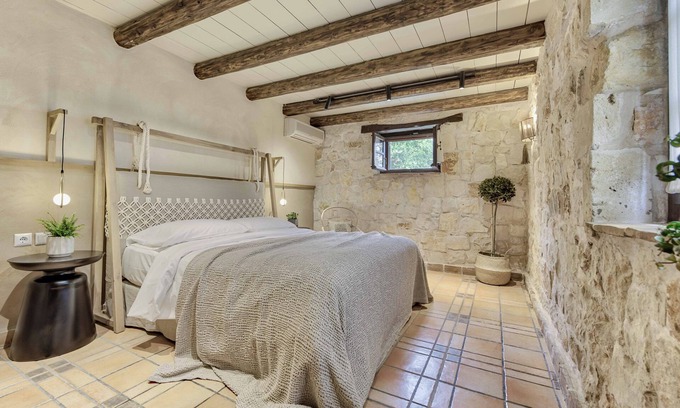 Porto Koukla Villa | Leedas Grand Villa - private pool