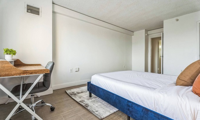 Bellevue Apartment | Legacy at Imperial Village 915 I 1 Bed 1 Bath