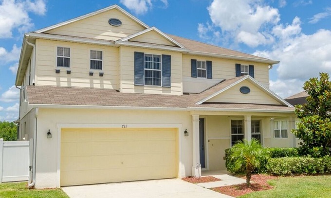 Legacy Park Villa | LEGACY PARK LUXURY DISNEY VILLA FREE POOL HEAT