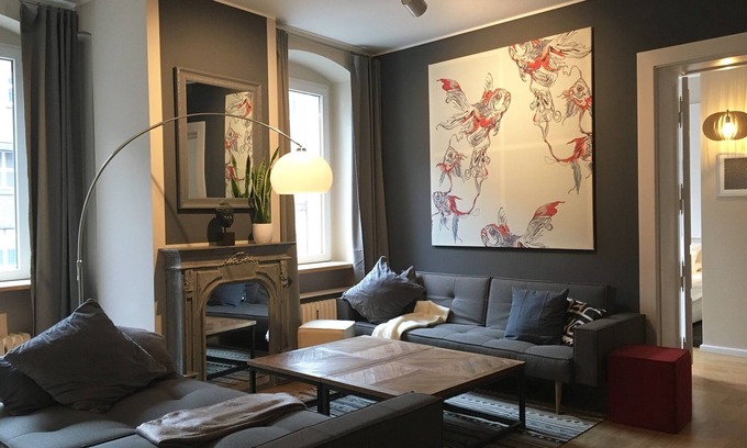 Neukoelln Apartment | Legal 140 sqm vacation apartment for up to 10 people