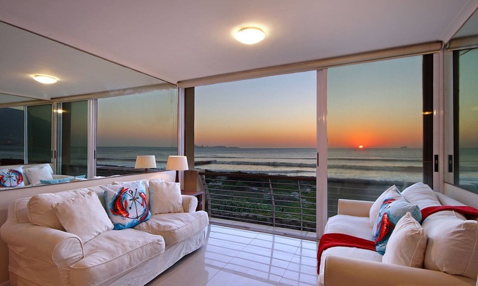 Lagoon Beach Apartment | Leisure Bay 207 - One Bedroom Apartment, Sleeps 2