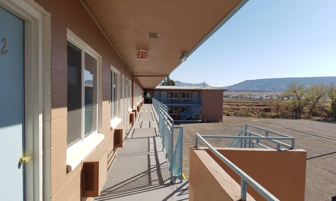 Grants Hotel | Leisure Lodge Motel