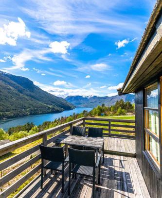 Kaupanger House | Lem Cabins
