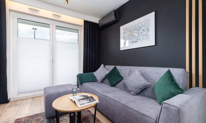 Pradnik Czerwony Apartment | Lema 17 | Luxury Apartment | Parking | Balcony
