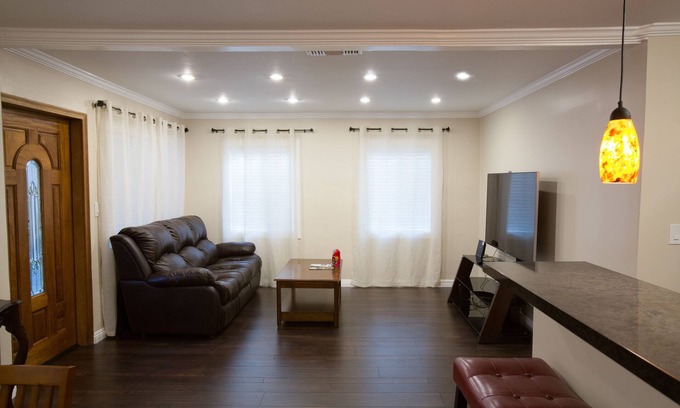 Pasadena House | Lemmon Blossom House