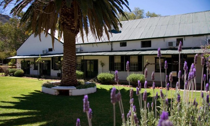 Beaufort West House | Lemoenfontein