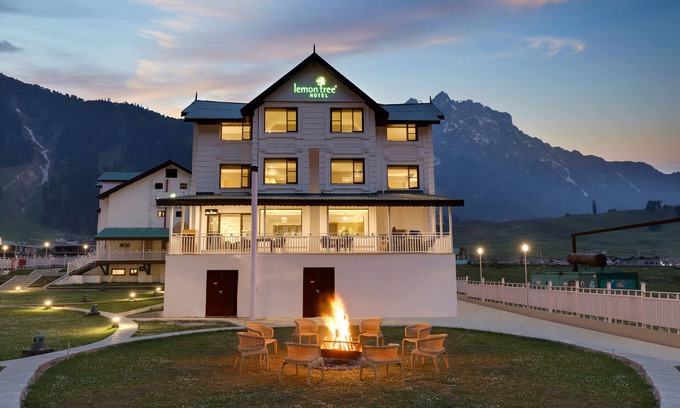 Sonamarg Hotel | Lemon Tree Hotel Sonmarg