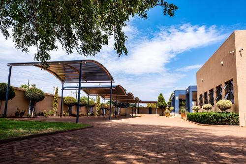 Mamaolo Hotel | Lempitse Lodge