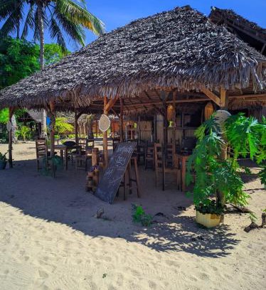 Nosy Tanihely Bed & Breakfast | Lemuria Bay