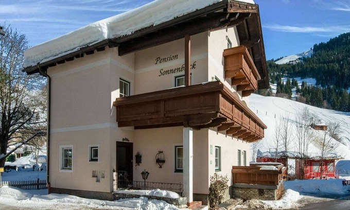 Dienten am Hochkoenig Apartment | Leni’s Mountain Appartements near ski area