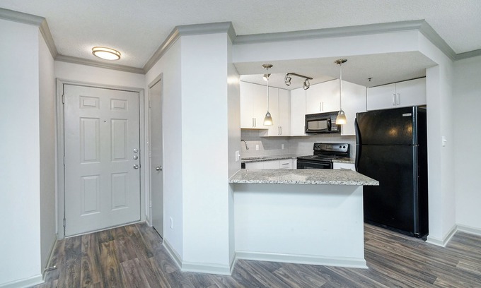 Tuxedo Park Apartment | Lenox Park - Cozy 1-bedroom Corporate Apartment