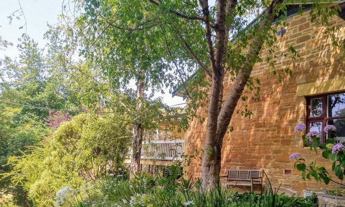 Lenswood House | Lenswood Cottage - Enjoy Adelaide Hills with friends and family