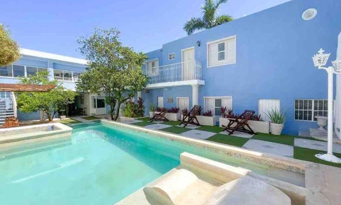 Zona Paseo Montejo Apartment | Leonora Apt Pool Paseo Montejo Merida