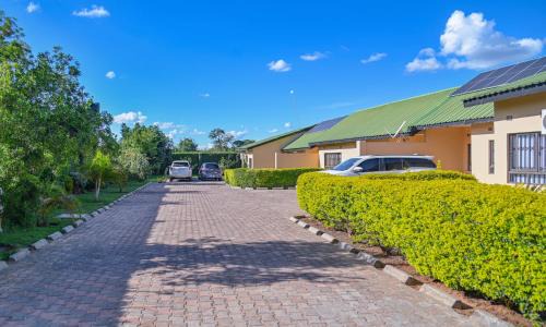 Lusaka Apartment | Leopard Tree Apartments