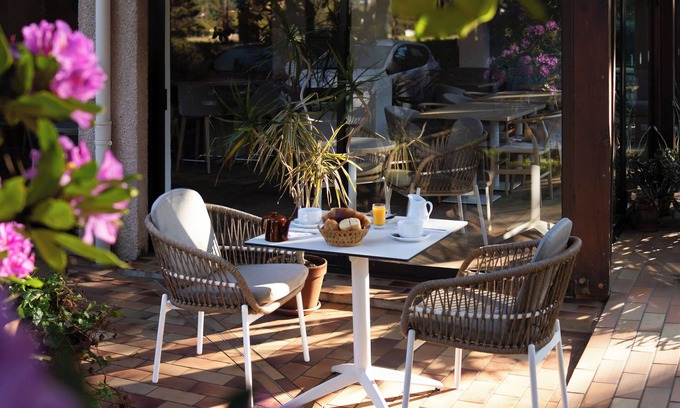 Les Estagnots House | Les Acanthes