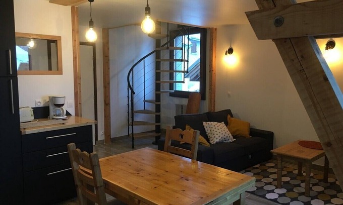 La Grave Apartment | Les Alpinistes N ° 11 La Grave, facing the Meije