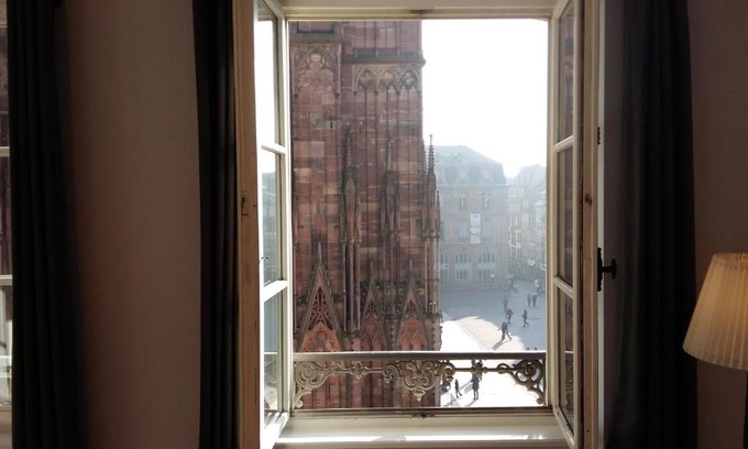Historic Center Apartment | Les appartements Place de la Cathédrale