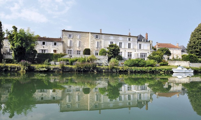 Port-d'Envaux Bed & Breakfast | Les Armateurs