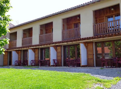 Allegre Hotel | Les ateliers du mont Bar