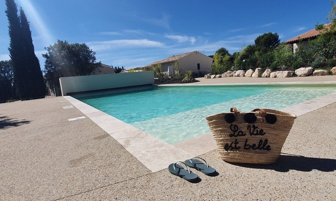 Saumane-de-Vaucluse House | "Les bergeries de Saumane", large air-conditioned gite, shared heated pool.