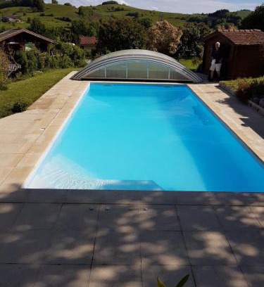 Saint-Michel-de-Saint-Geoirs House | Les collines