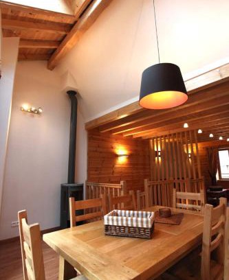 Villar-d'Arene Apartment | Les Cabasses 6 - Accommodation in a village house