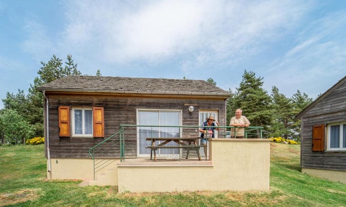 Noalhac House | Les Chalets de la Vallee du Bes