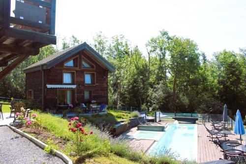 Viuz-en-Sallaz House | Les Chalets de Ludran
