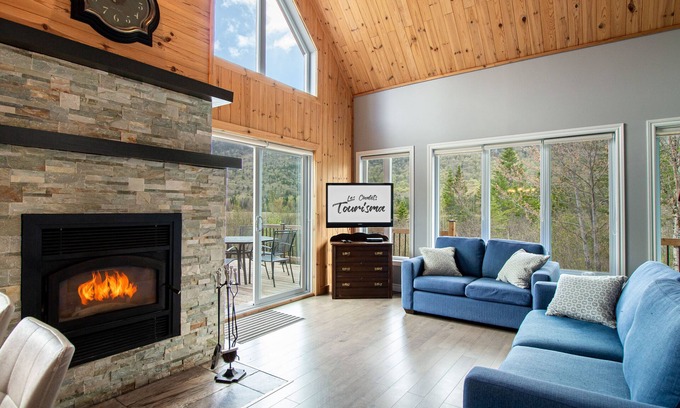 Saint-Raymond Ski Chalet | Les Chalets Tourisma - Le Chalet du Cap