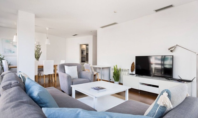 Les Corts Apartment | Les Corts Apartments By Olala Homes